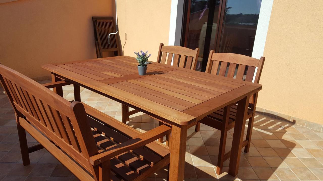 Apartmani Viktorija Фажана Экстерьер фото
