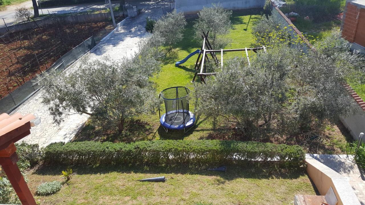 Apartmani Viktorija Фажана Экстерьер фото
