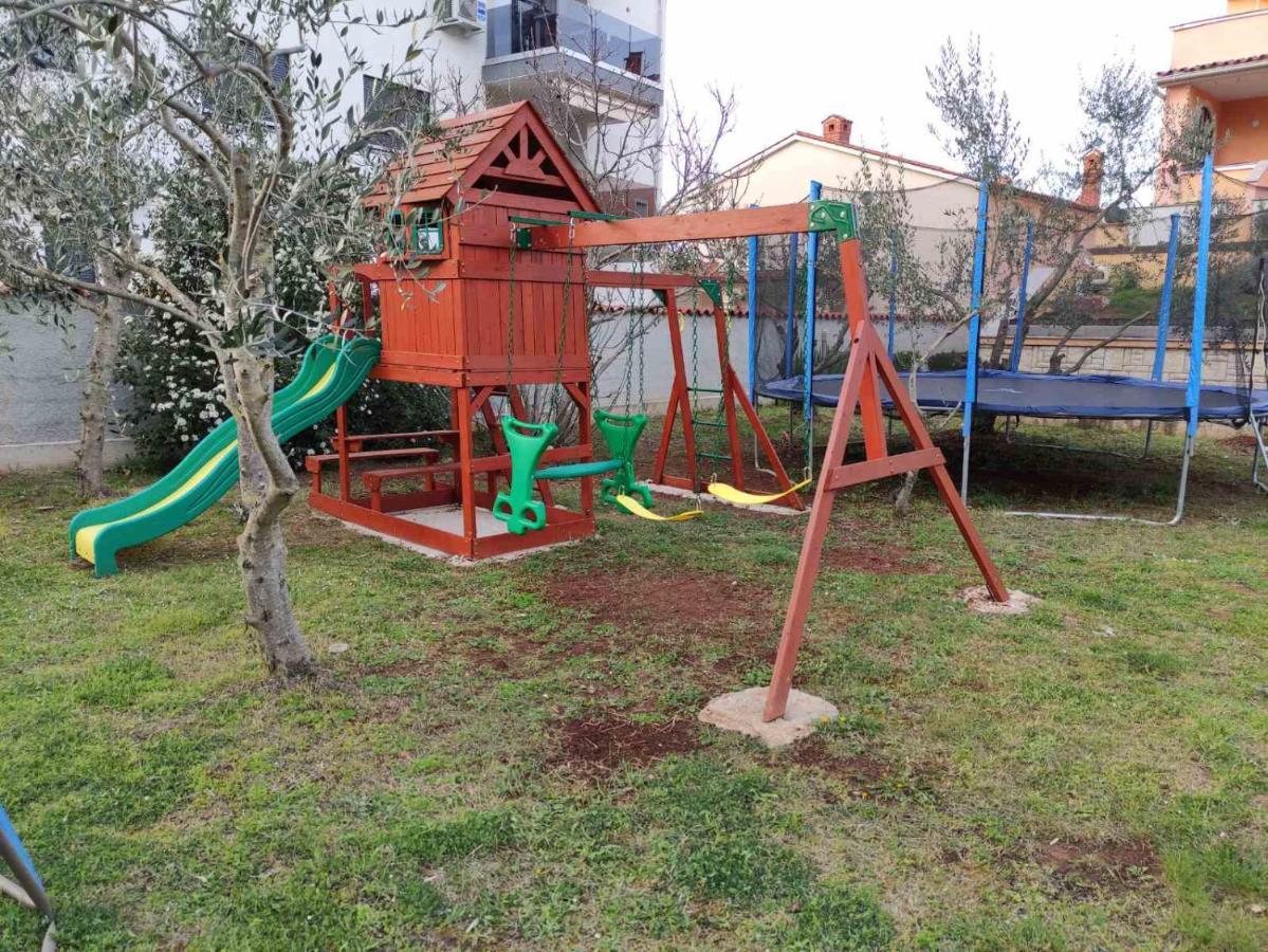 Apartmani Viktorija Фажана Экстерьер фото
