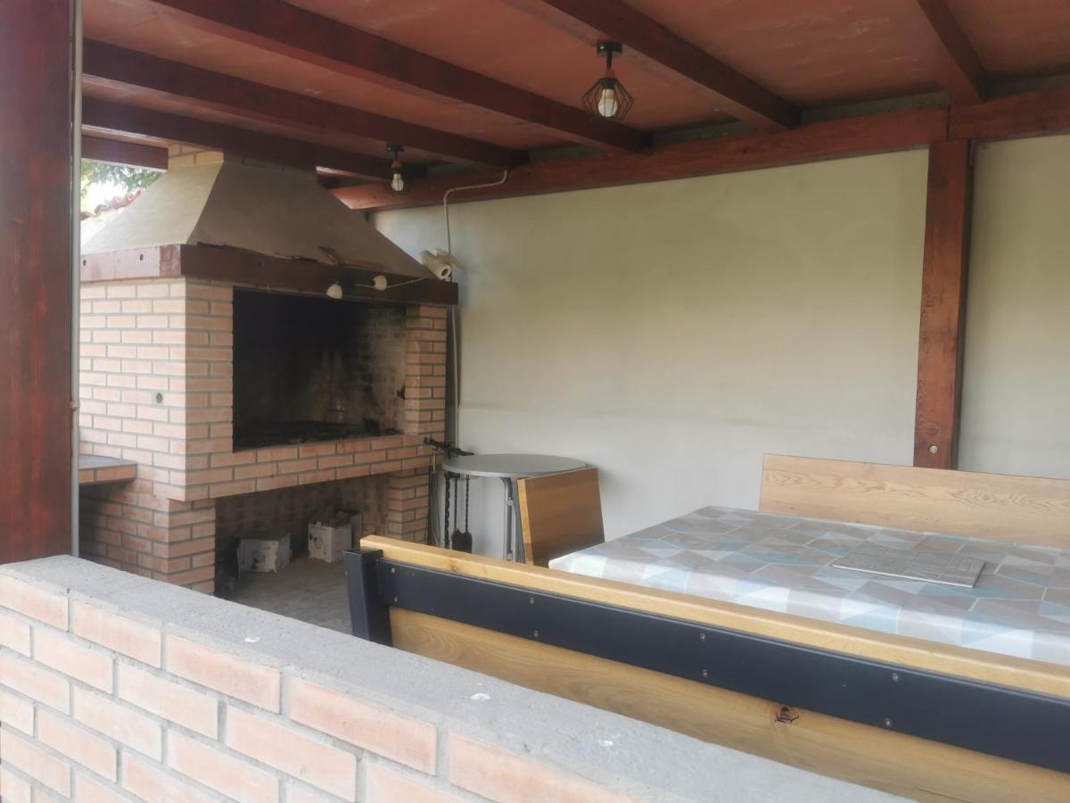 Apartmani Viktorija Фажана Экстерьер фото