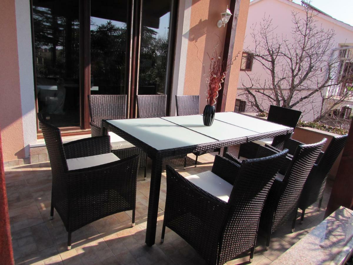 Apartmani Viktorija Фажана Экстерьер фото